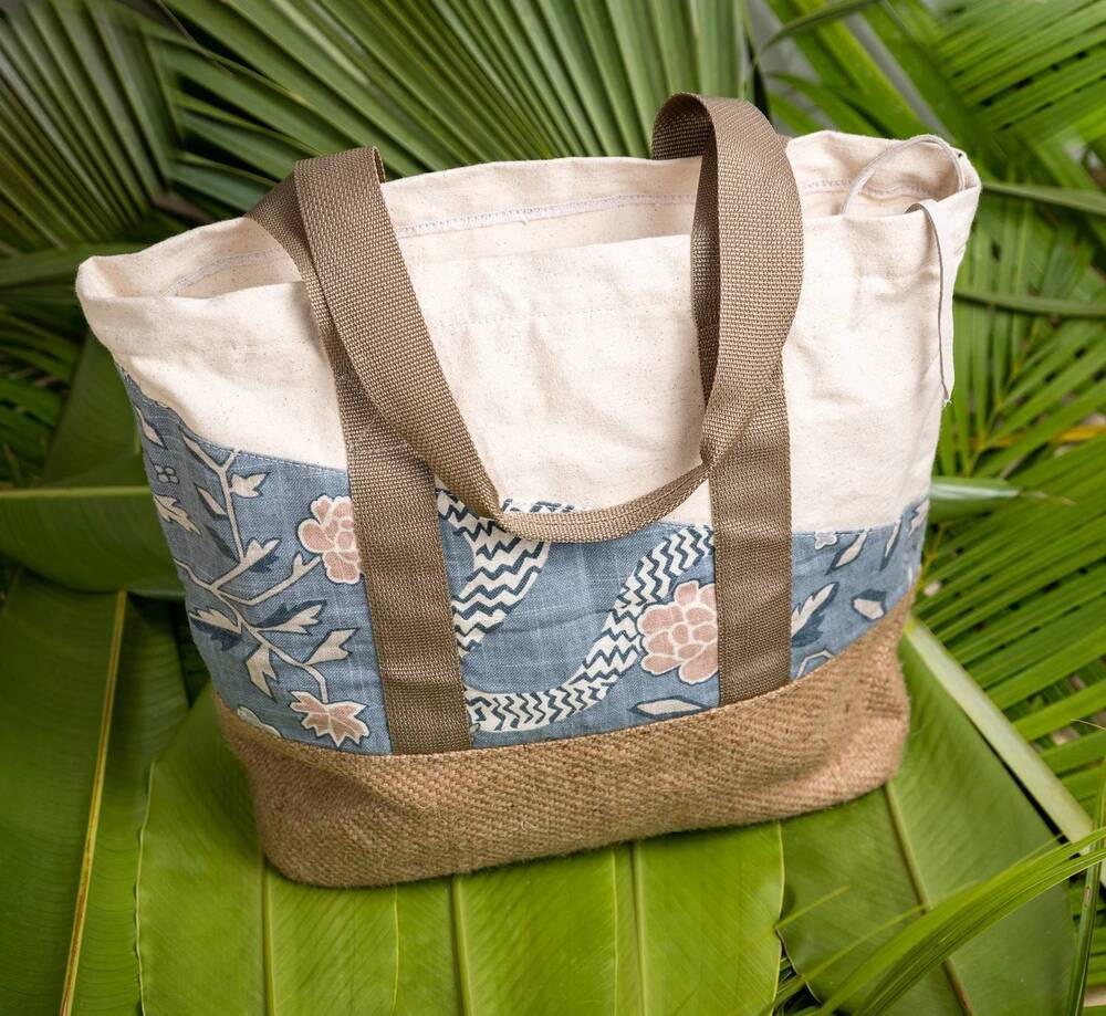 NEW IMSY women's point judith tote bag in light blue stem